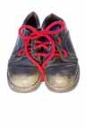 Best show tying knot image - shoes with red laces